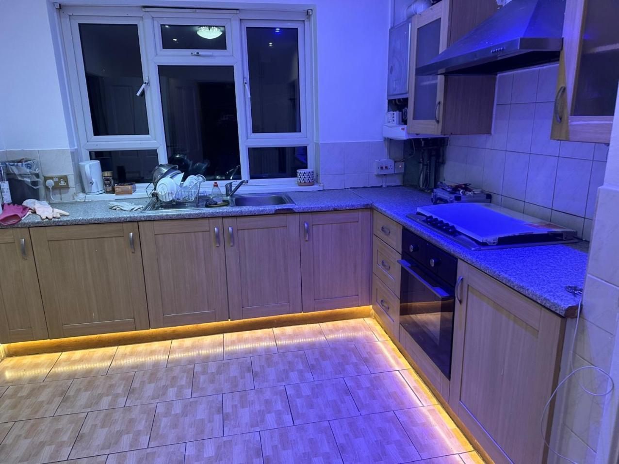 Tran Uk Homestay 伦敦 外观 照片